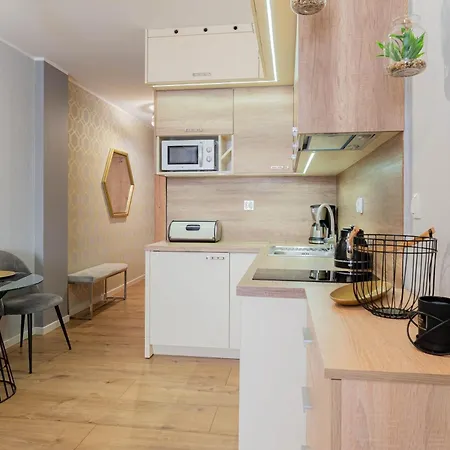 Horyzont Apartamenty-perlowa Przystan- Zewnetrzny Basen, Parking, Sniadanie- 900m Od Plazy Zachodniej I Morza!!! Kolobřeh