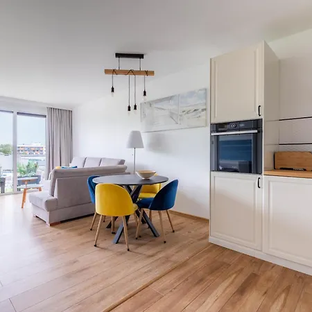 Horyzont Apartamenty-perlowa Przystan- Zewnetrzny Basen, Parking, Sniadanie- Blisko Do Plazy Zachodniej I Morza!!! *